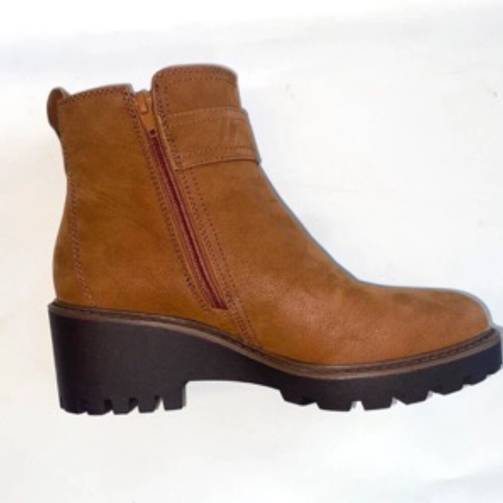 Bamboo Bootie Hopeful Women's Chelsea Boots Brown Tan Size 6 - Picture 2 of 6